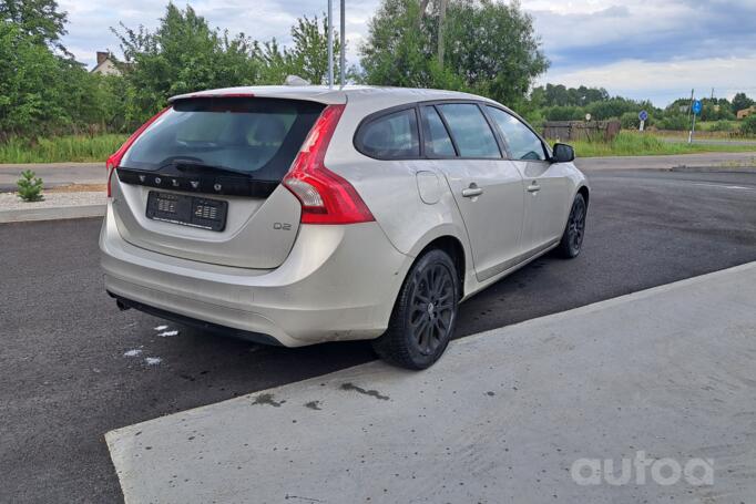 Volvo V60 1 generation [restyling] wagon 5-doors