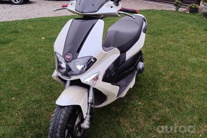 Gilera Runner