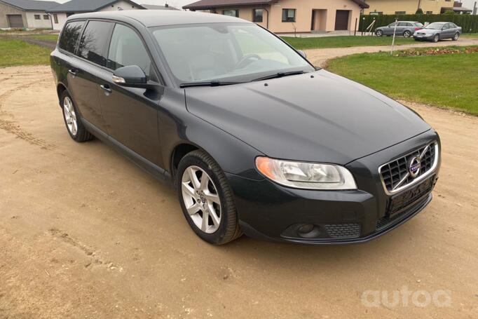 Volvo V70 3 generation wagon