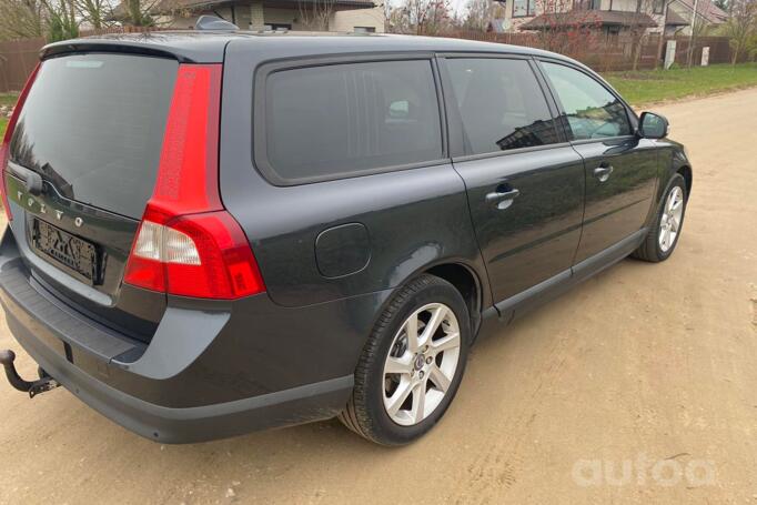 Volvo V70 3 generation wagon