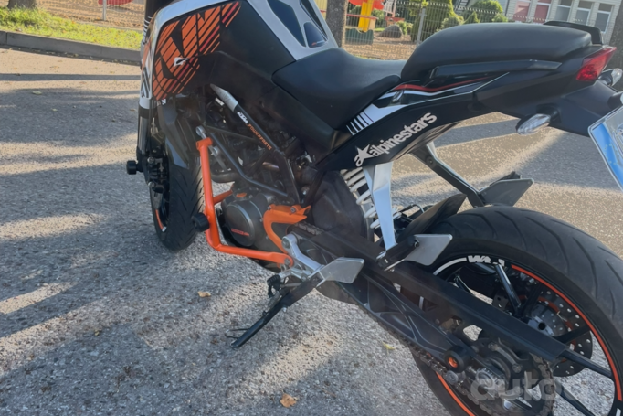 KTM Duke