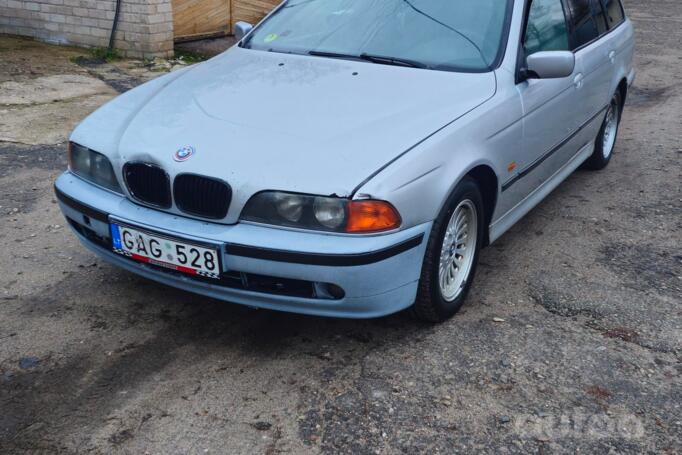 BMW 5 Series E39 Touring wagon