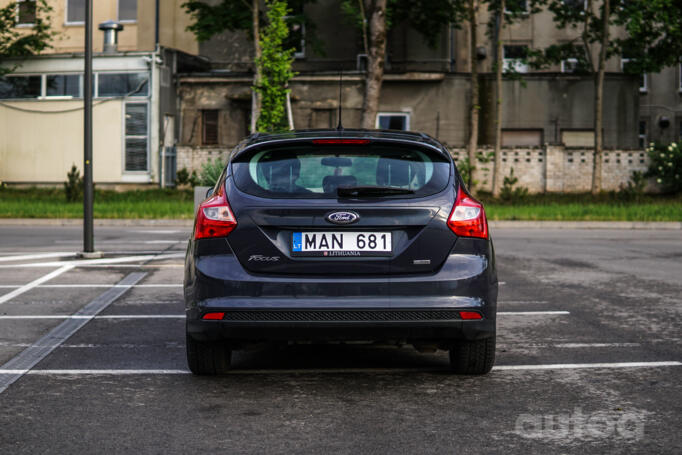 Ford Focus 3 generation Hatchback 5-doors