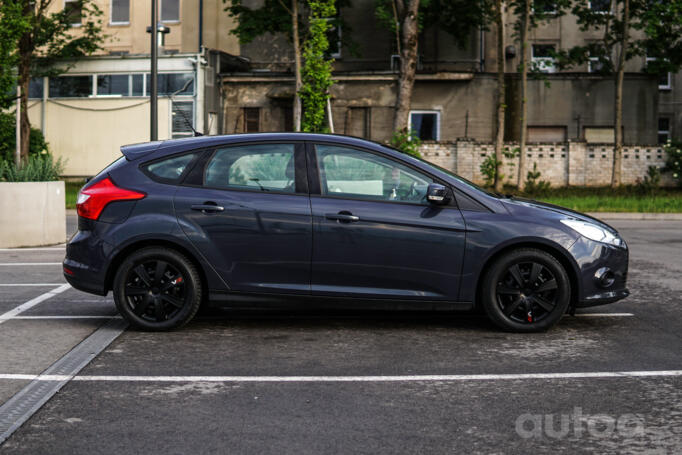 Ford Focus 3 generation Hatchback 5-doors