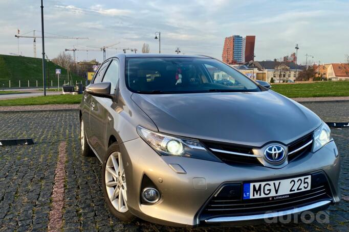 Toyota Auris 2 generation Hatchback 5-doors