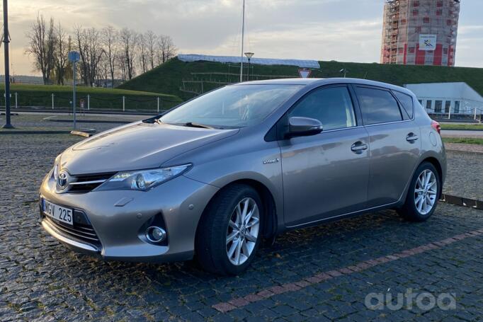 Toyota Auris 2 generation Hatchback 5-doors