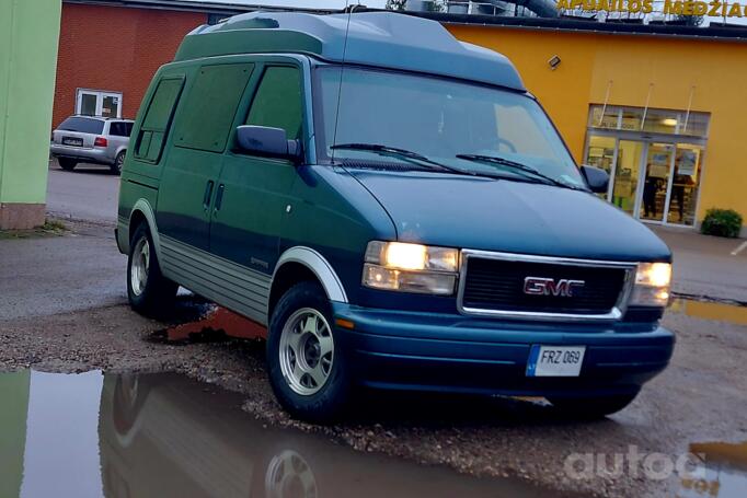 GMC Safari 2 generation