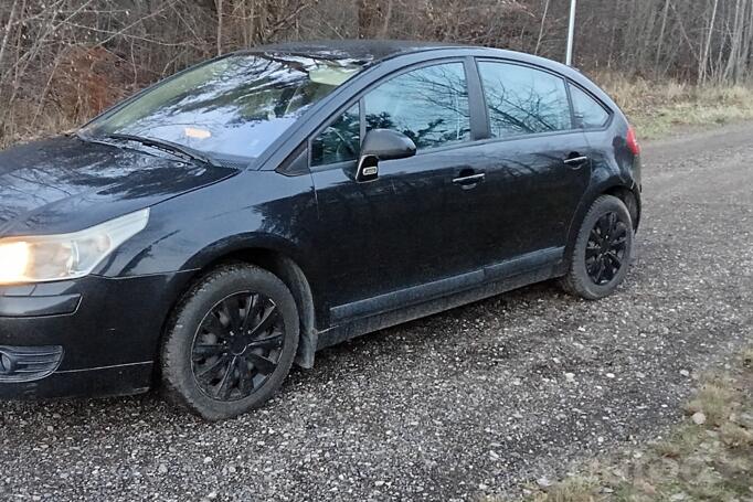Citroen C4 1 generation Hatchback 3-doors