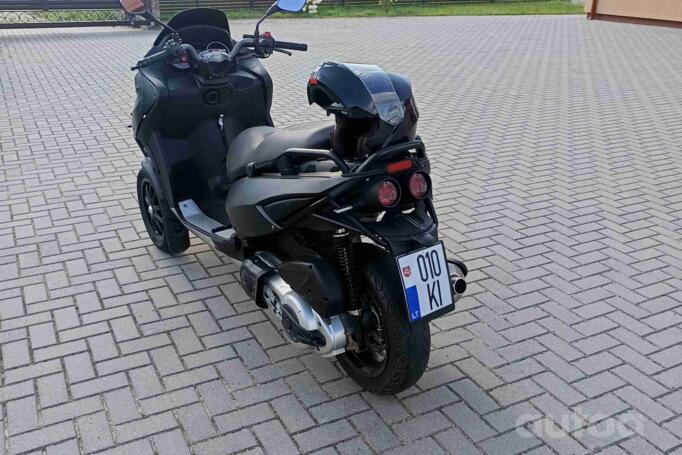 Piaggio MP3