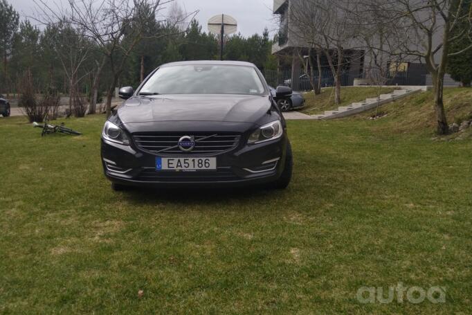 Volvo V60 1 generation [restyling] wagon 5-doors