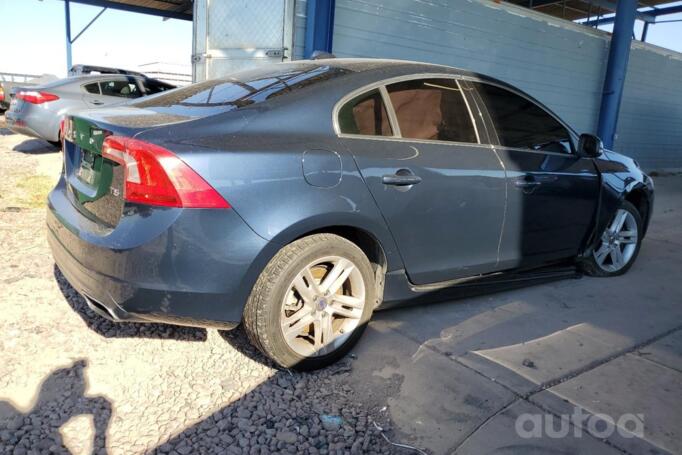 Volvo S60 2 generation [restyling] Sedan 4-doors