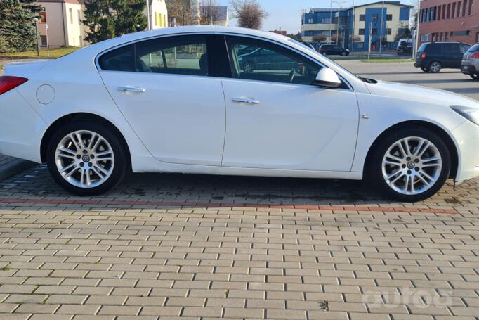 Opel Insignia A Sedan 4-doors