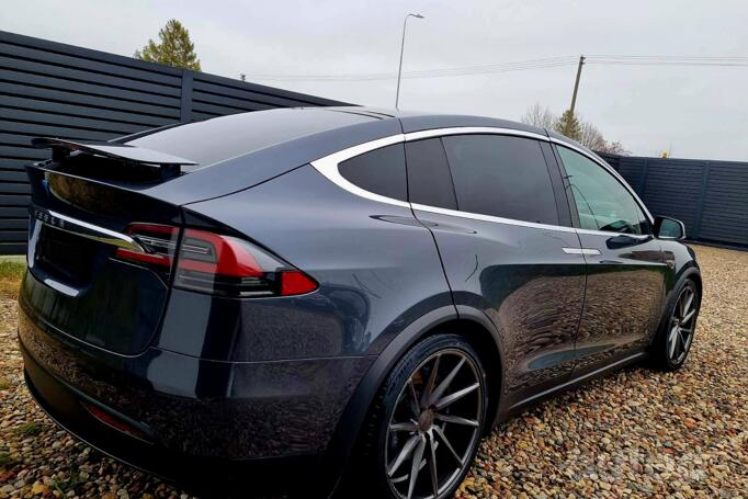 Tesla Model X 1 generation Crossover