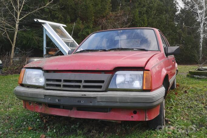 Opel Ascona C Hatchback