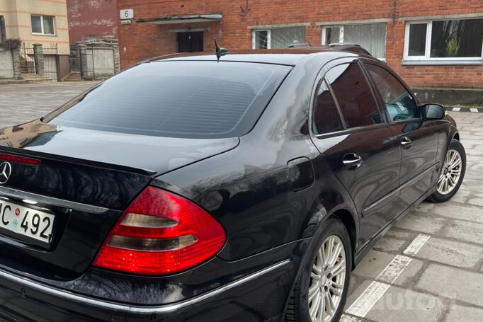 Mercedes-Benz E-Class W211 Sedan