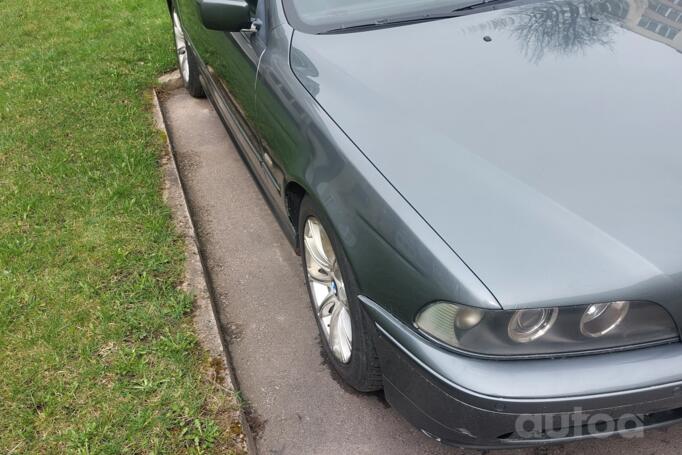 BMW 5 Series E39 Touring wagon