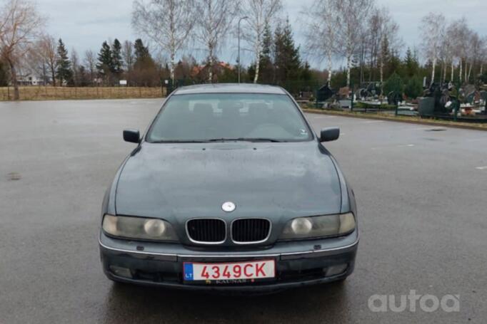 BMW 5 Series E39 Sedan 4-doors