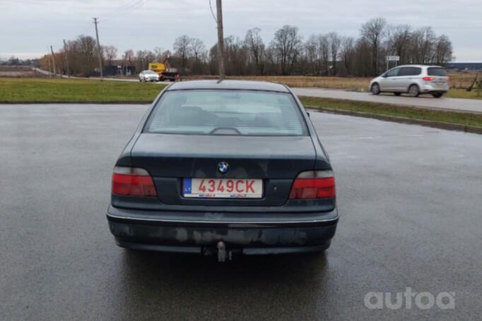 BMW 5 Series E39 Sedan 4-doors