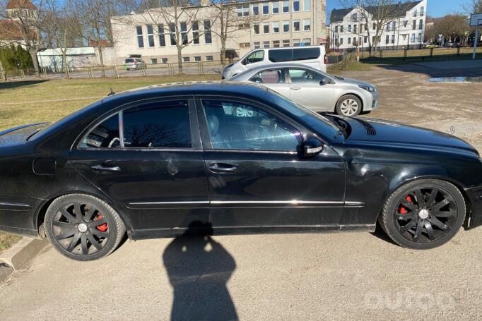 Mercedes-Benz E-Class W211 Sedan