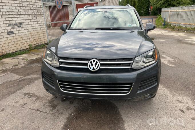 Volkswagen Touareg 2 generation Crossover