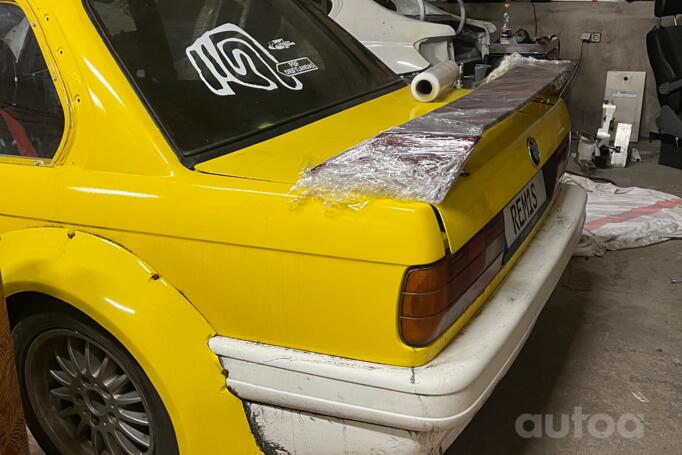 BMW 3 Series E30 [restyling] Coupe