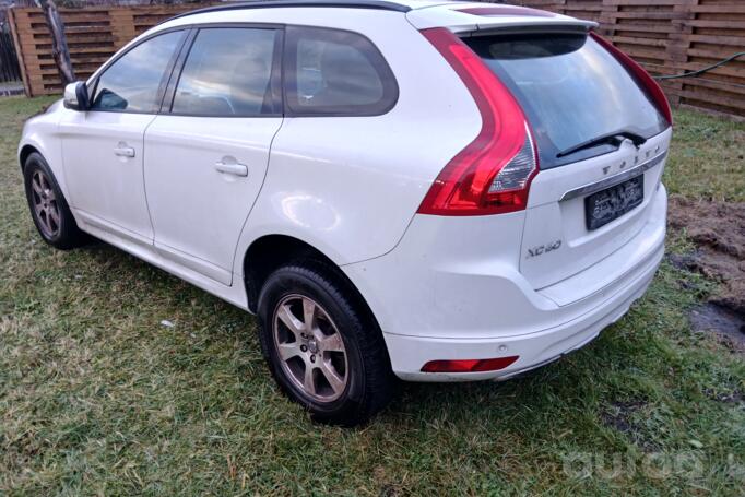 Volvo XC60 1 generation [restyling] Crossover