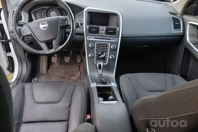 Volvo XC60 1 generation [restyling] Crossover