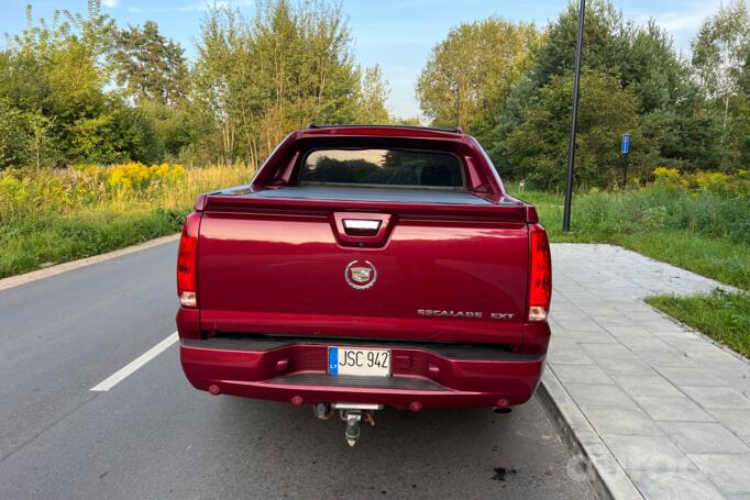 Cadillac Escalade 3 generation SUV