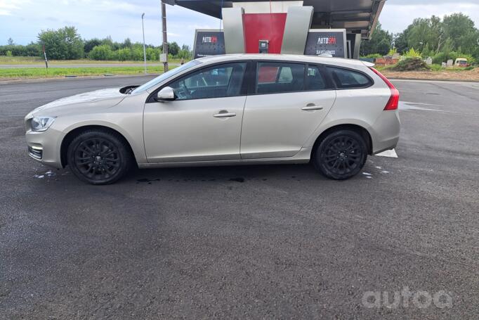 Volvo V60 1 generation [restyling] wagon 5-doors