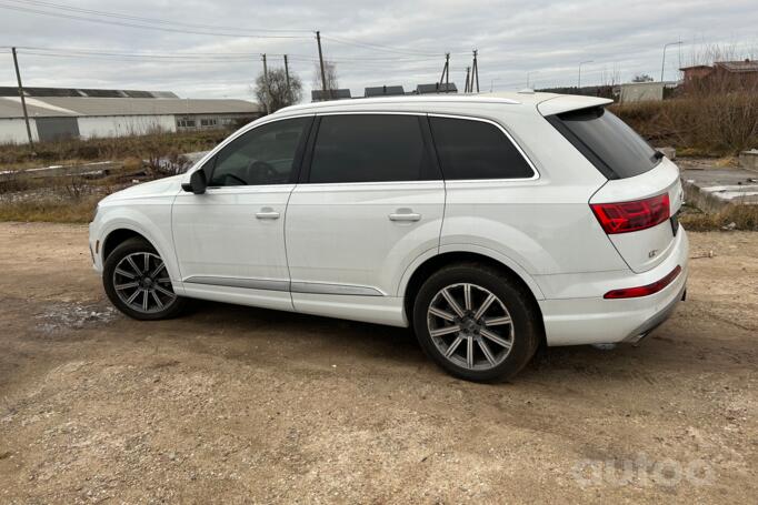 Audi Q7 4M Crossover