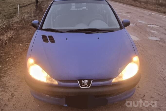 Peugeot 206 1 generation [restyling] Hatchback 5-doors