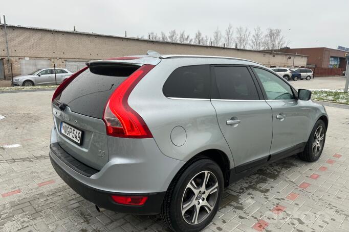 Volvo XC60 1 generation Crossover