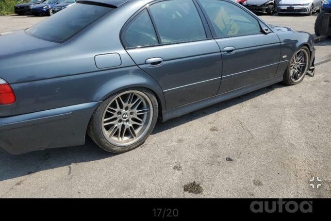 BMW M5 E39 Sedan