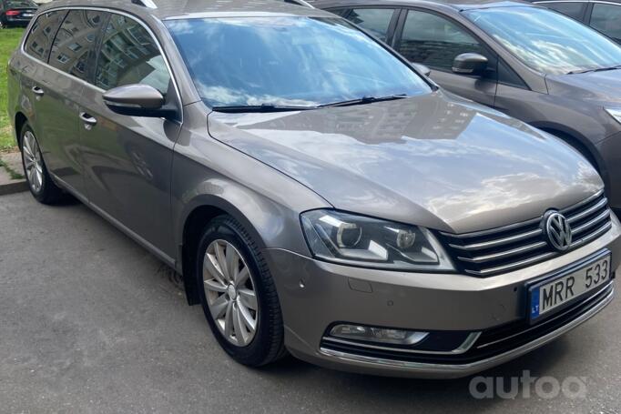 Volkswagen Passat B7 Variant Alltrack wagon 5-doors