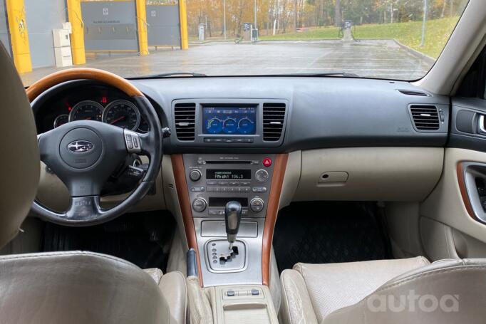 Subaru Outback 3 generation wagon