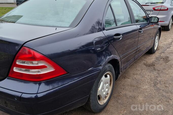 Mercedes-Benz C-Class W203/S203/CL203 Sedan 4-doors