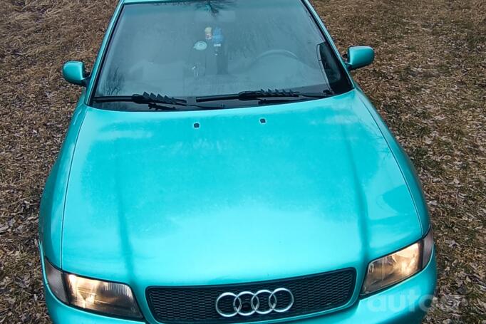 Audi A4 B5 Avant wagon 5-doors