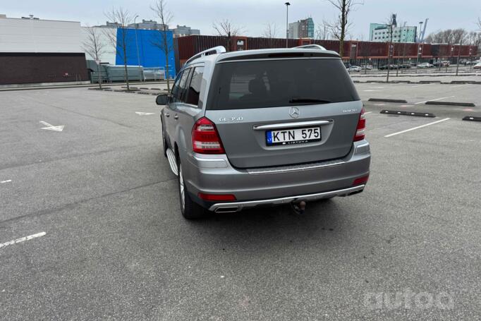 Mercedes-Benz GL-Class