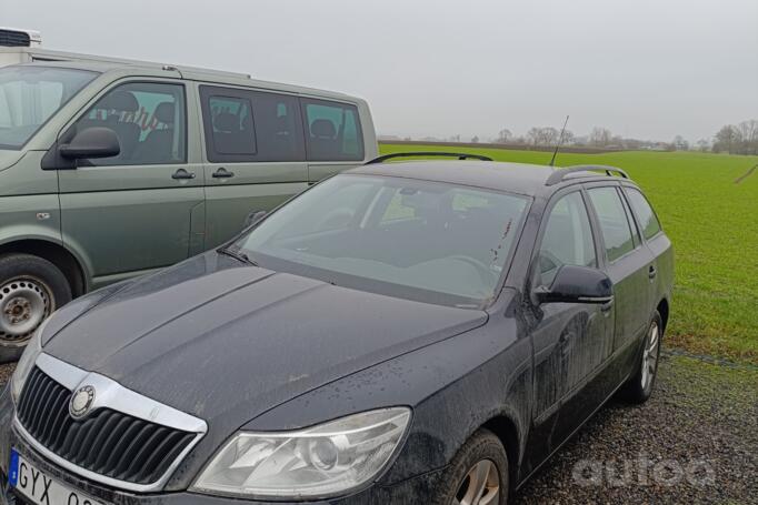 Skoda Octavia 2 generation [restyling] Combi wagon 5-doors