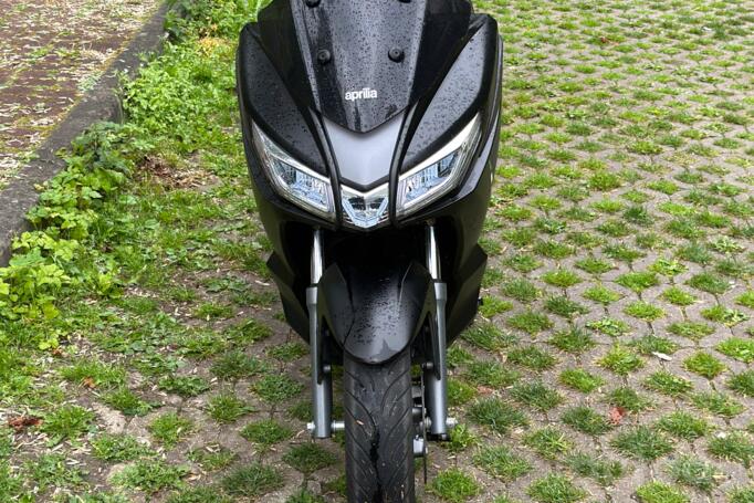 Aprilia SR