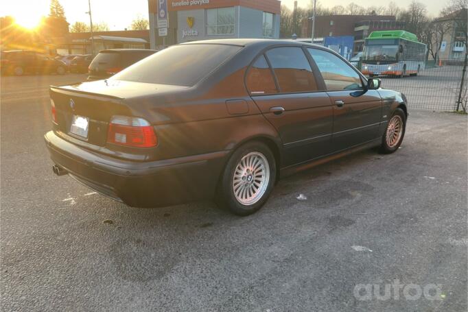 BMW 5 Series E39 Sedan 4-doors