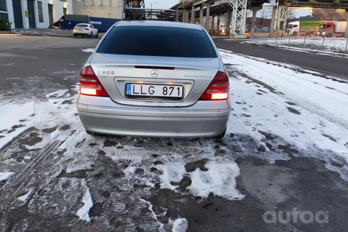 Mercedes-Benz C-Class W203/S203/CL203 Sedan