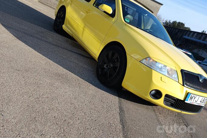 Skoda Octavia 2 generation Combi RS wagon 5-doors