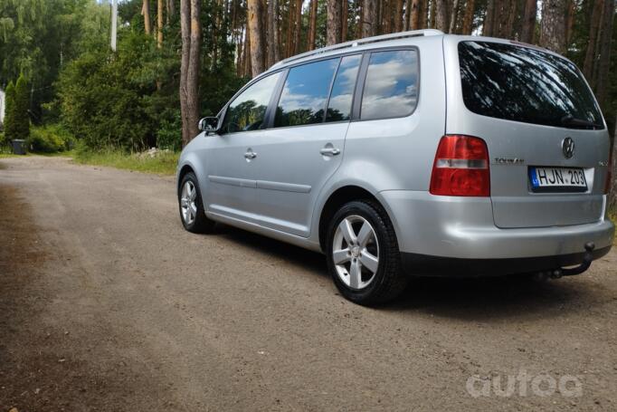 Volkswagen Touran 1 generation Minivan