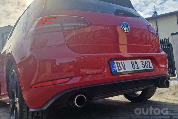 Volkswagen Golf 7 generation Hatchback 3-doors