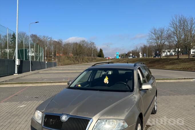 Skoda Octavia 2 generation Combi wagon 5-doors