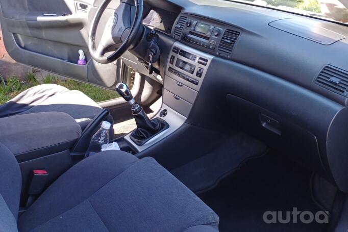 Toyota Corolla E120 Hatchback 3-doors