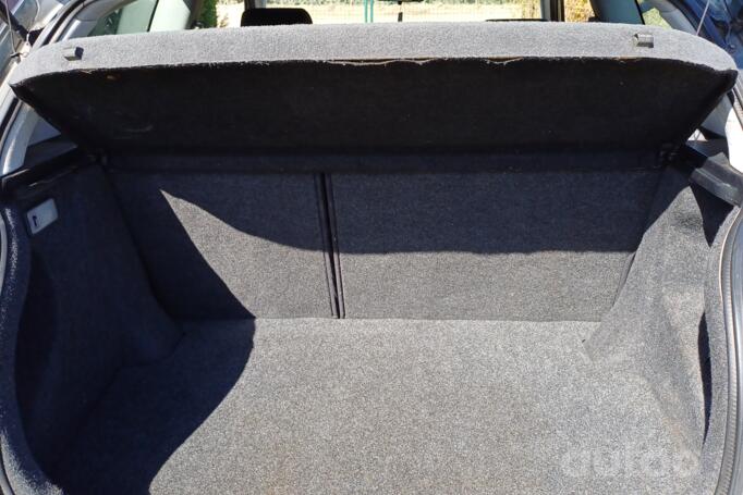 Toyota Corolla E120 Hatchback 3-doors
