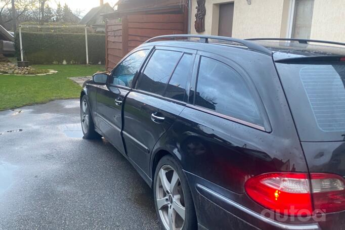 Mercedes-Benz E-Class W211/S211 wagon 5-doors