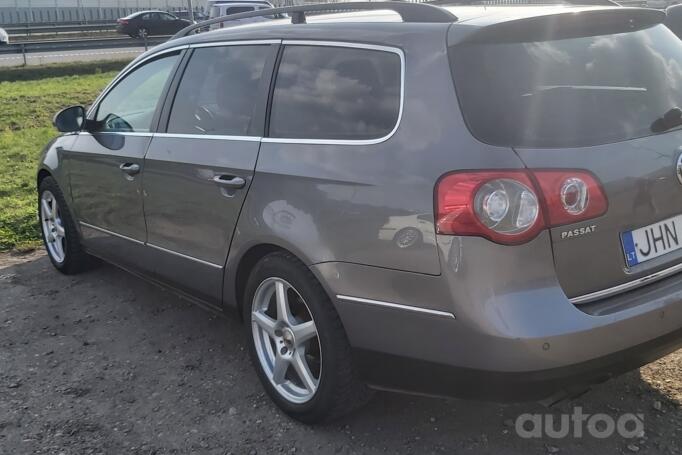 Volkswagen Passat B6 wagon 5-doors